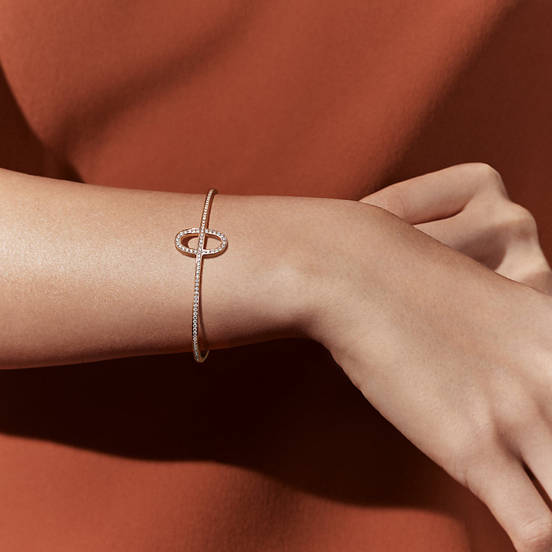 気品と華やぎを纏う【HERMES】Chaine d’ancre Contour Bracelet Chaine d'ancre Contour bracelet, medium model | Hermès USA